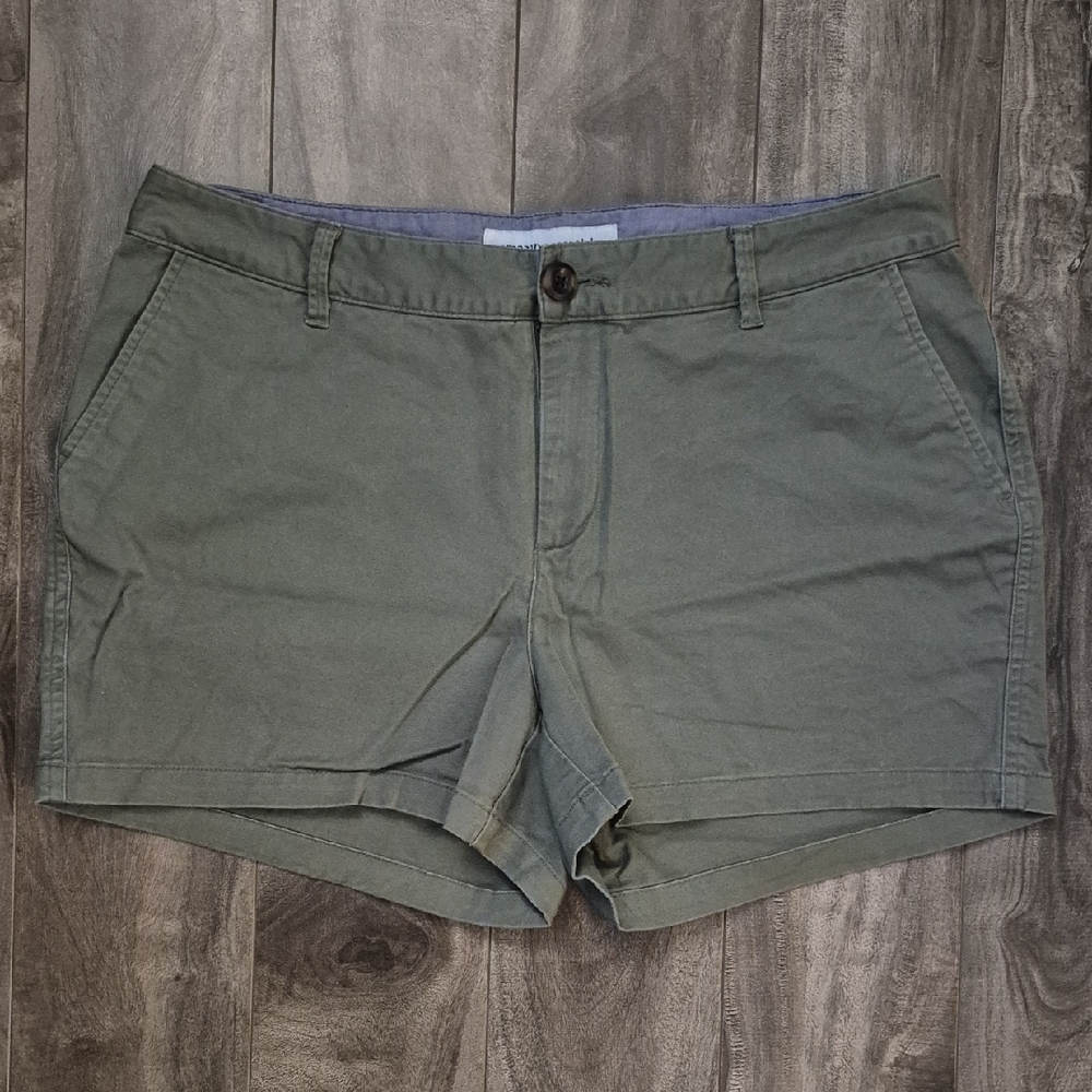 Amazon Essentials Women's Cargo Shorts in Sage